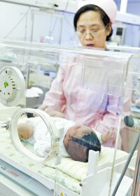试管婴儿网:长春市妇产医院首例试管婴儿昨降生(图1)