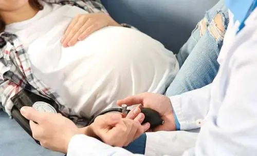 备孕期该如何调理卵巢，避开卵巢保养的三个误区(图1)