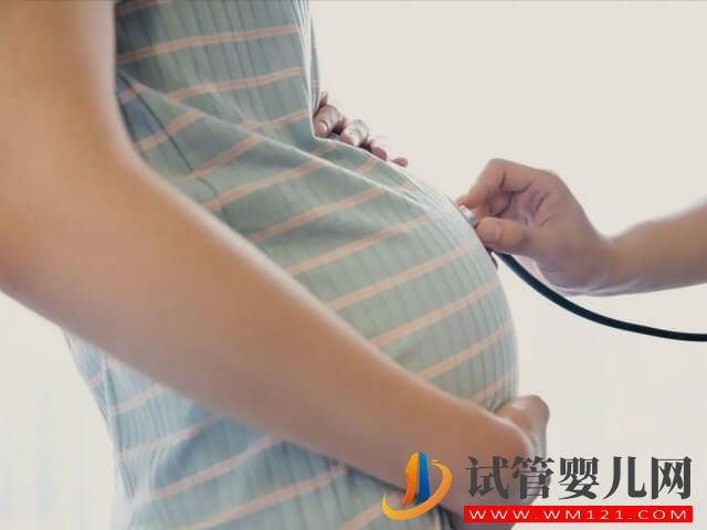 试管怀孕三十几周生足月儿与怀孕胎数有关