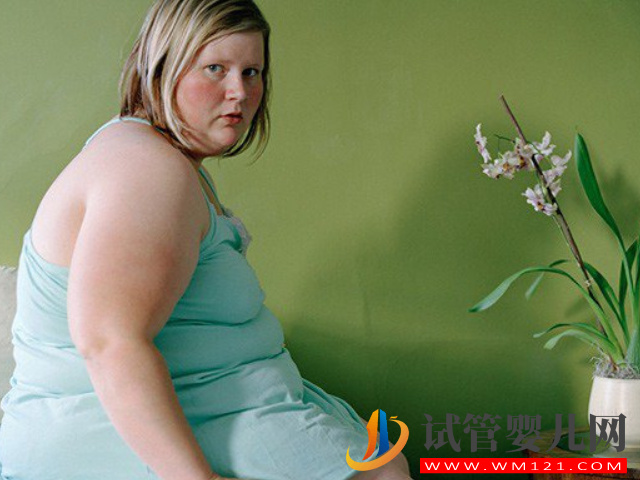 孕妇体重超标以形成巨大儿