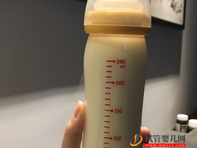 母乳营养成分是纯天然的